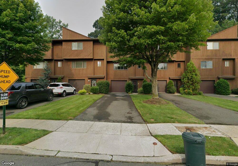 75 Metro Vista Dr, Hawthorne, NJ 07506 - photo 1