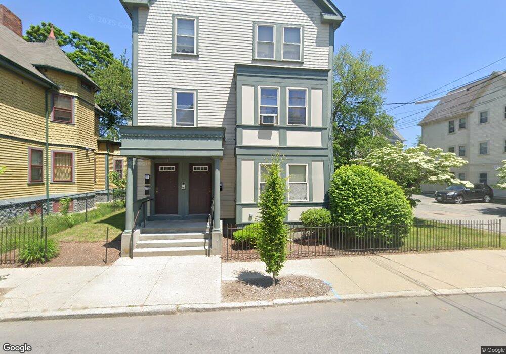 81 Comstock Ave, Providence, RI 02907 - photo 1