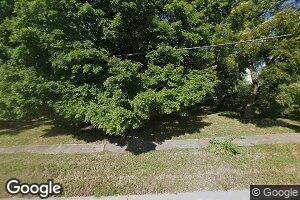 544 S 7th St, Hiawatha, KS 66434