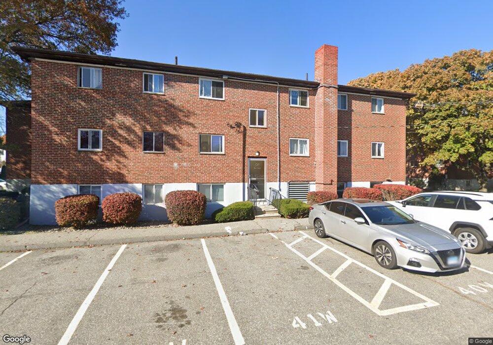 56 Bryon Rd unit 4, Boston College, MA 02467 - photo 1