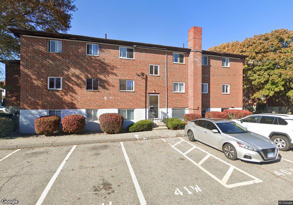 60 Bryon Rd unit 6, Chestnut Hill, MA 02467 - photo 1