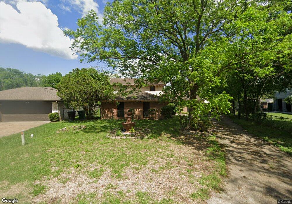 5002 Arrowpoint Dr, Houston, TX 77022 - photo 1