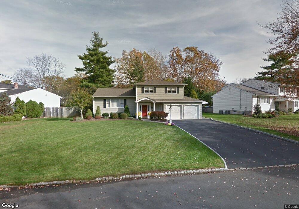 10 Crane Cir, New Providence, NJ 07974 - photo 1