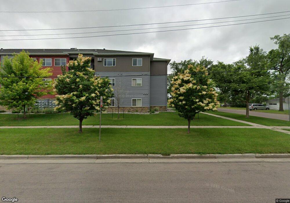 828 14th St N, Fargo, ND 58102 - photo 1