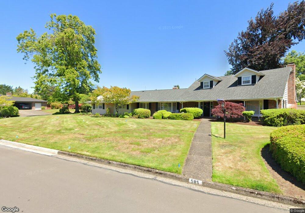 585 Fair Oaks Dr, Eugene, OR 97401 - photo 1