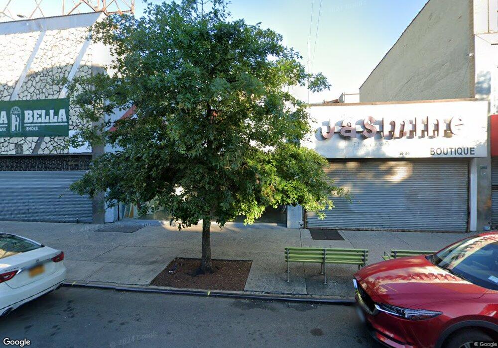 3052 Steinway St, Long Island City, NY 11103 - photo 1