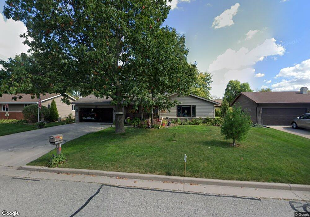 1820 N Mcintosh Dr, Appleton, WI 54914 - photo 1