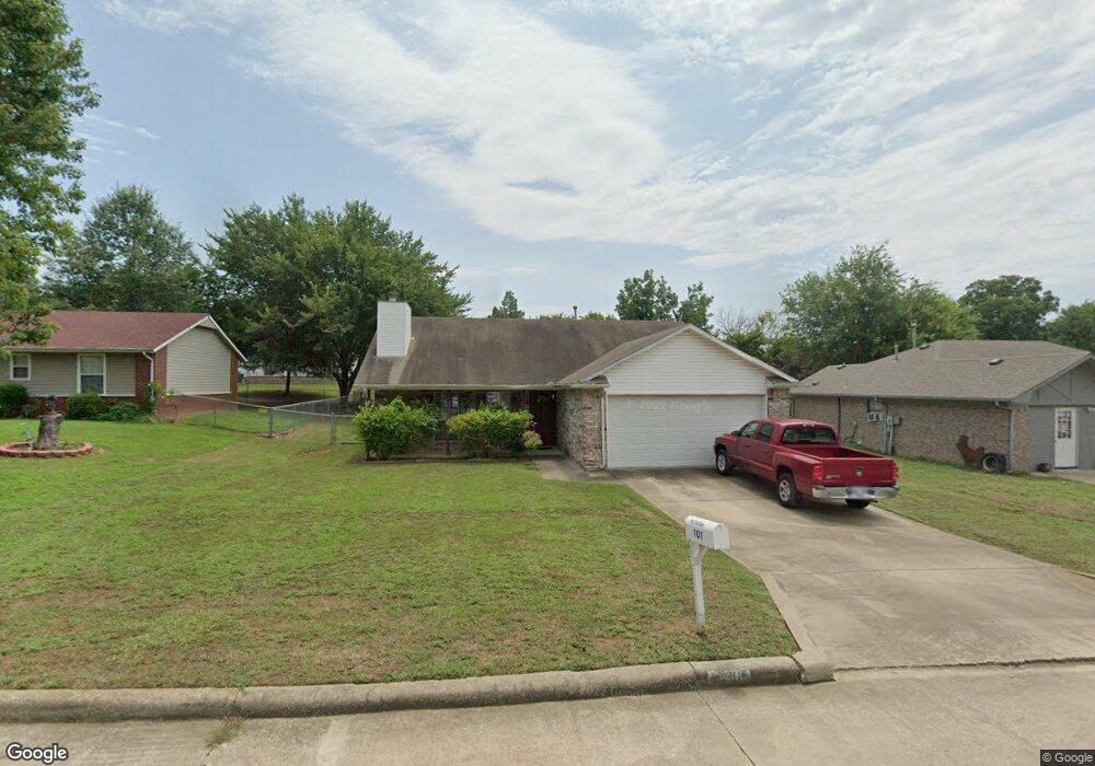 101 W 10th St S, Claremore, OK 74017 - photo 1