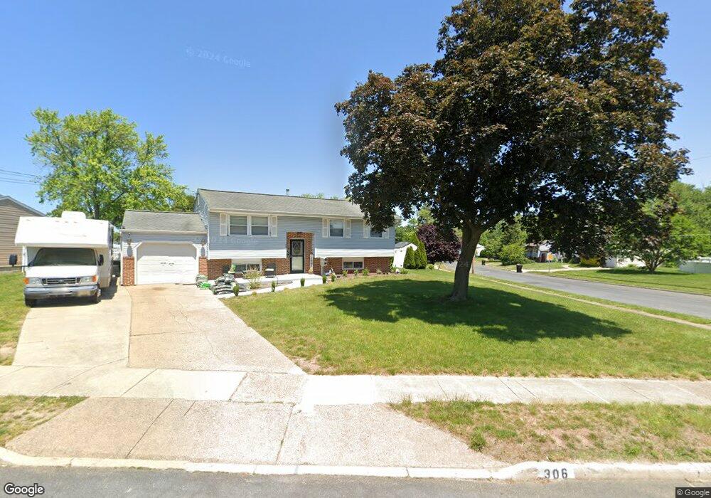 306 Hobart Dr, Clementon, NJ 08021 - photo 1