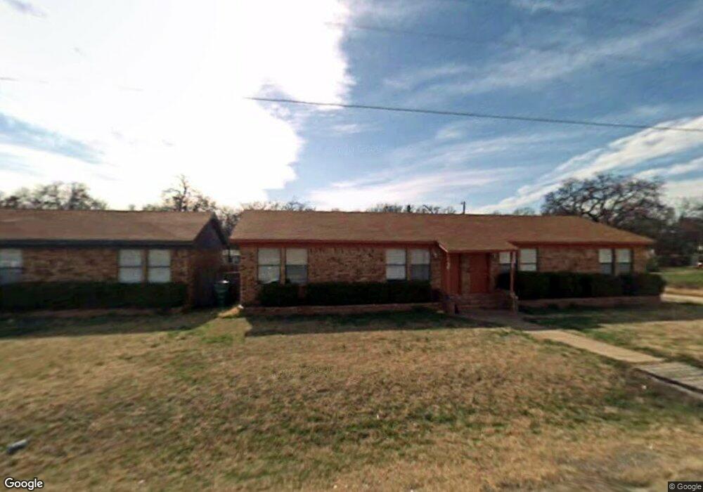 921 Meadowlark Cir, Granbury, TX 76049 - photo 1