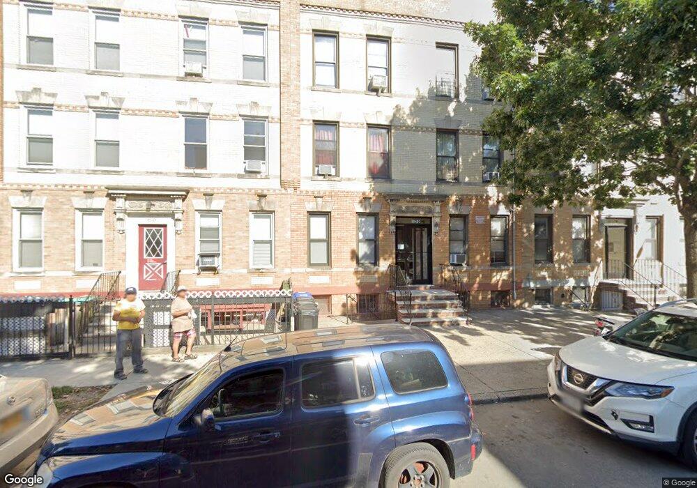 3080 44th St, Long Island City, NY 11103 - photo 1