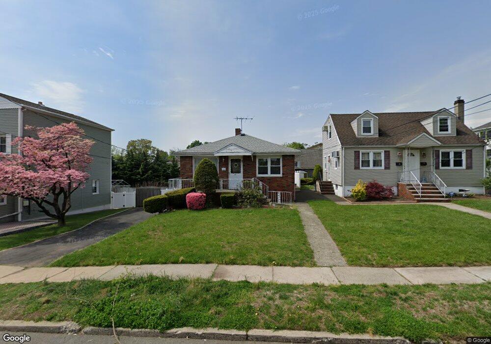 714 Lake Ave, Lyndhurst, NJ 07071 - photo 1