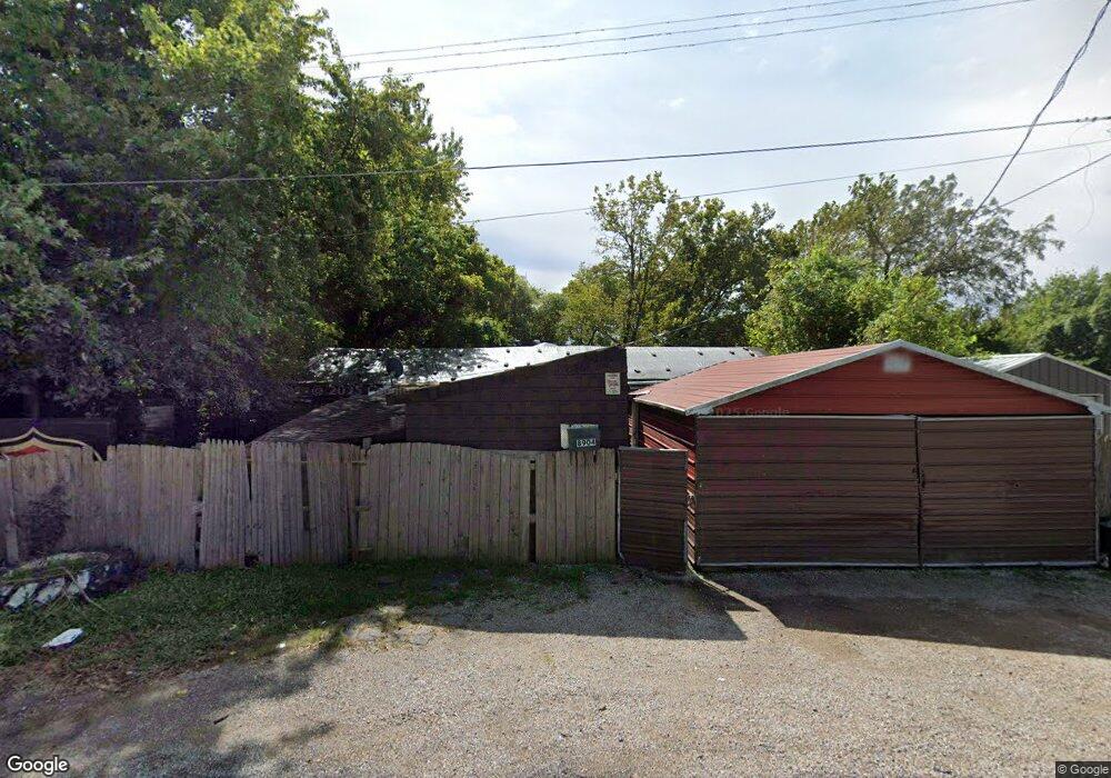 8904 Penn St, Collinsville, IL 62234 - photo 1