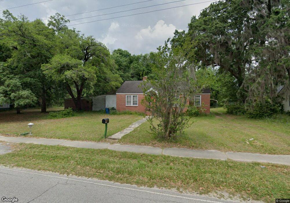 915 3rd Ave, Kingstree, SC 29556 - photo 1