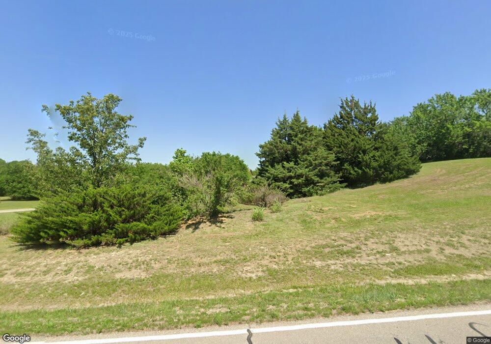 4530 SW 45th St, Topeka, KS 66610 - photo 1