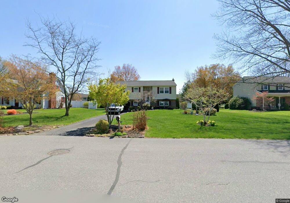 22 Runway Ave, New Holland, PA 17557 - photo 1