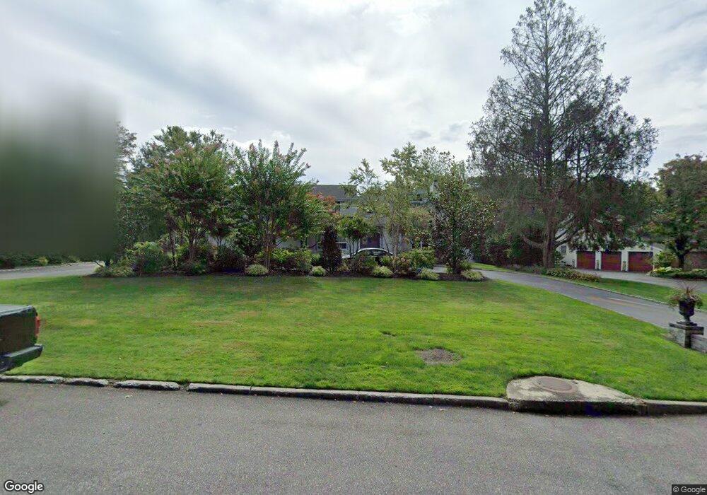 6 Soulagnet Ct, Dix Hills, NY 11746 - photo 1