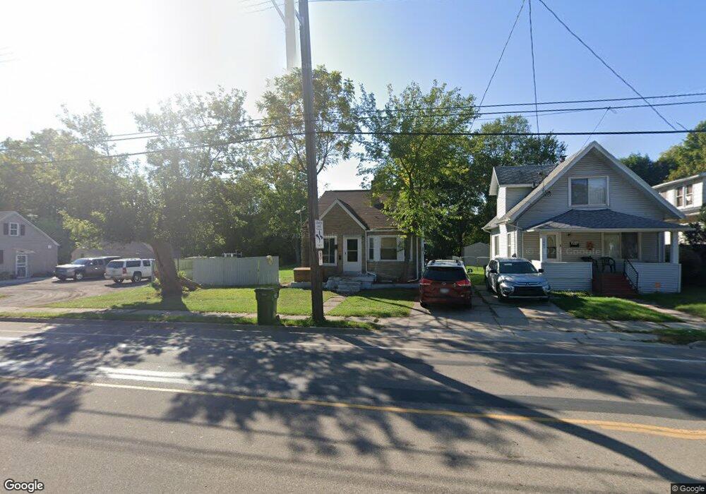 1437 N Mlk Blvd, Lansing, MI 48915 - photo 1