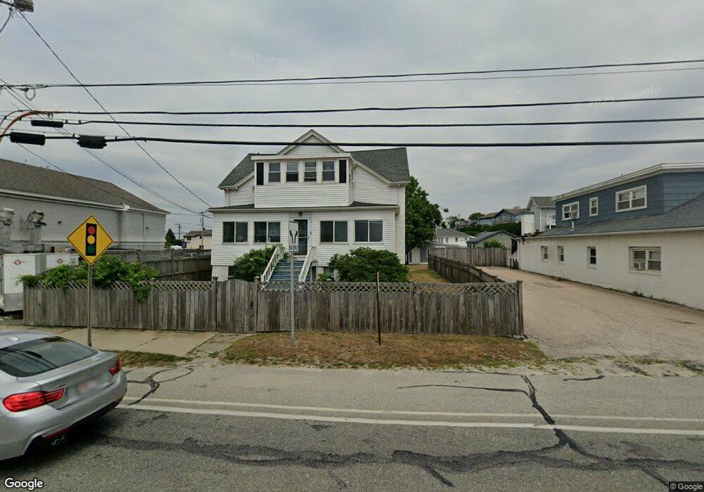 76 Purgatory Rd unit 1, Middletown, RI 02842 - photo 1