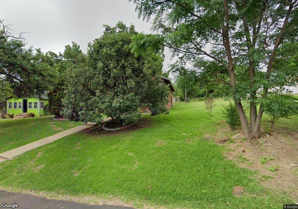 1512 W Walker St, Denison, TX 75020 - photo 1