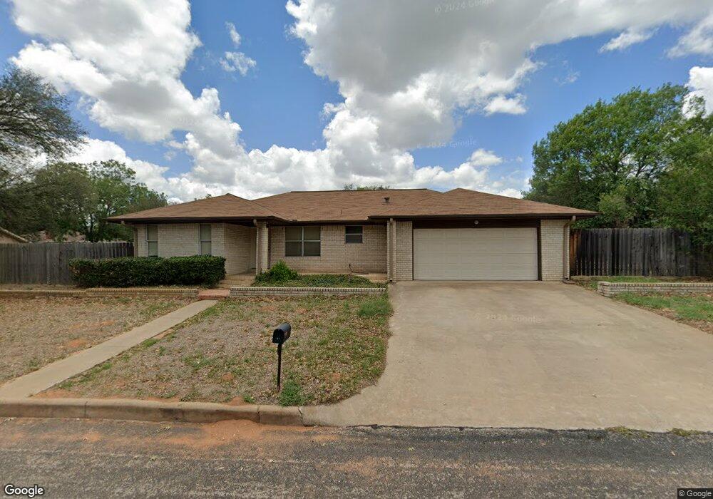 111 W Driftwood Dr, Fredericksburg, TX 78624 - photo 1