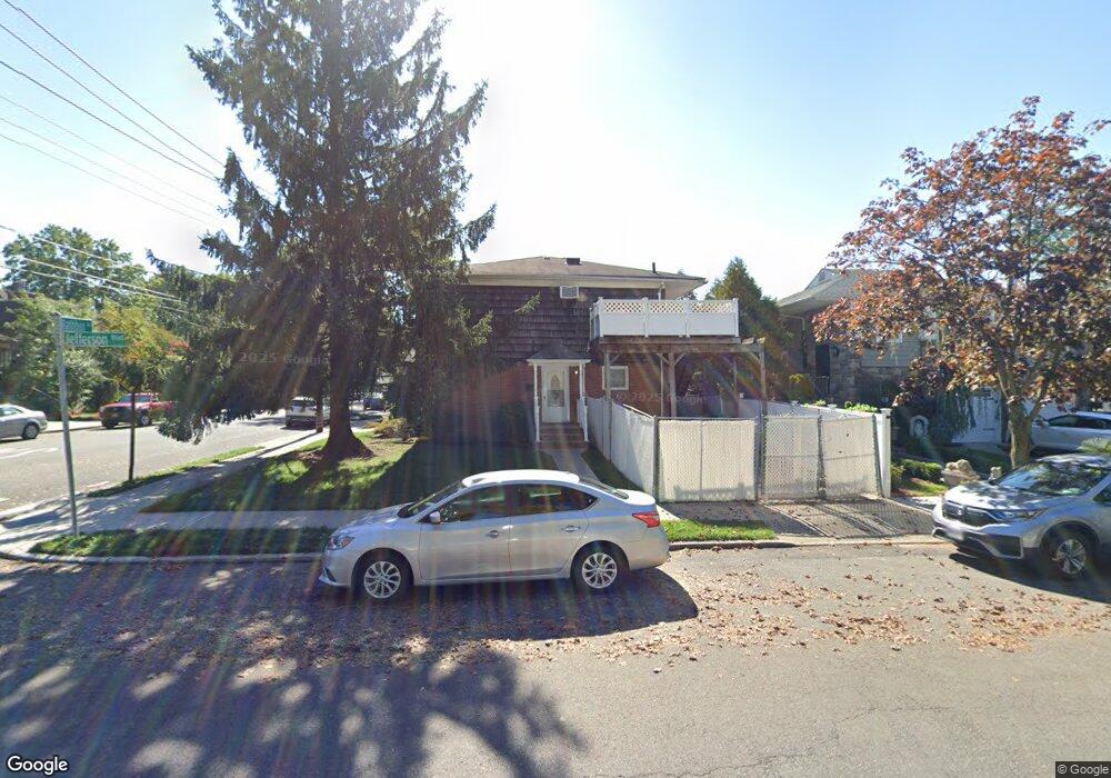 282 Jefferson Blvd, Staten Island, NY 10312 - photo 1
