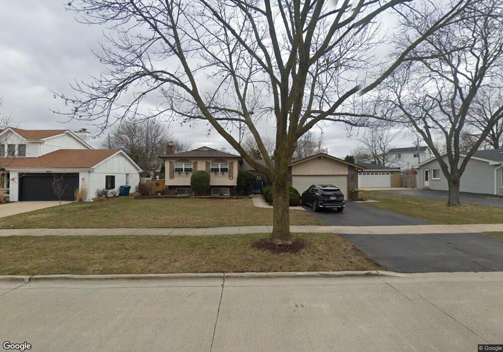 775 S Cedar Ave, Elmhurst, IL 60126 - photo 1