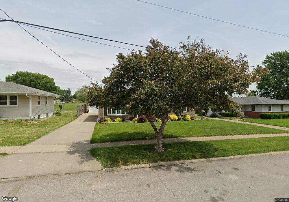 2706 E Tiffin Ave, Des Moines, IA 50317 - photo 1