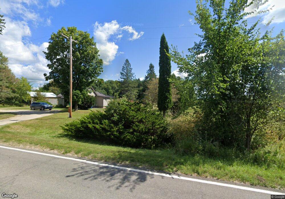 2900 N Hoover Ave, Gladwin, MI 48624 - photo 1