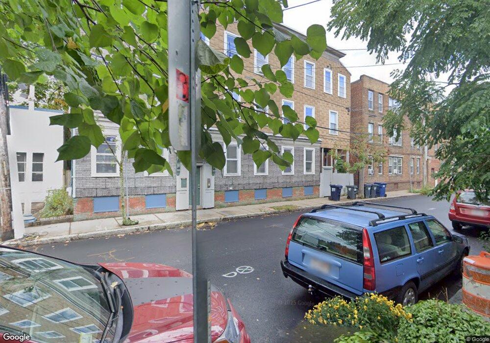 52 Kelly Rd unit 2A, Cambridge, MA 02139 - photo 1