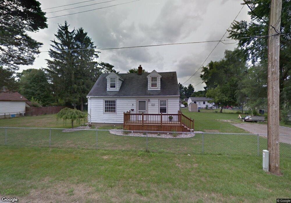 319 Palmer St, Clio, MI 48420 - photo 1