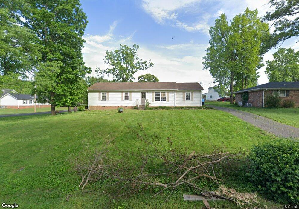 404 Sun Cir, Shelbyville, TN 37160 - photo 1