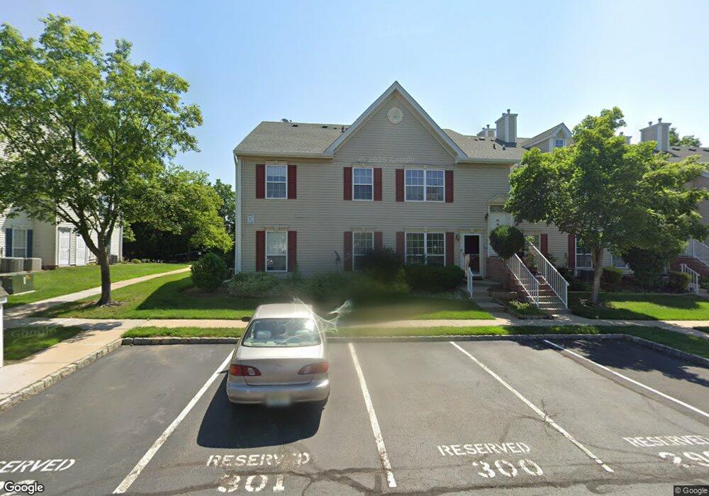 231 Columbus Dr, Franklin Park, NJ 08823 - photo 1