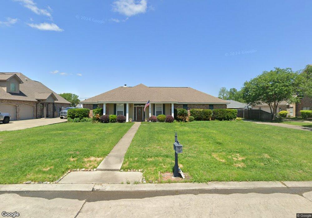 1408 Cambridge Ct, Lake Charles, LA 70605 - photo 1