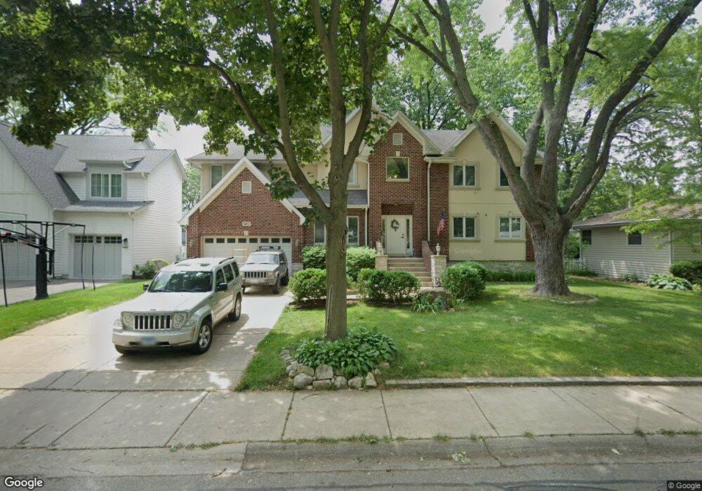 641 S Sleight St, Naperville, IL 60540 - photo 1