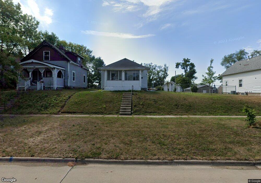 1627 13th Ave SE, Cedar Rapids, IA 52401 - photo 1