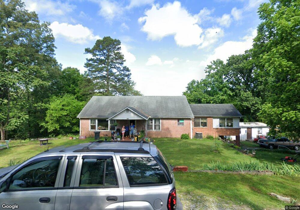 929 S Oakwood St, Rossville, GA 30741 - photo 1