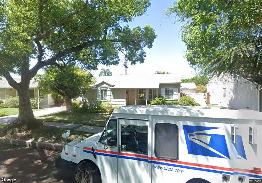 14001 Peach Grove St, Sherman Oaks, CA 91423 - photo 1