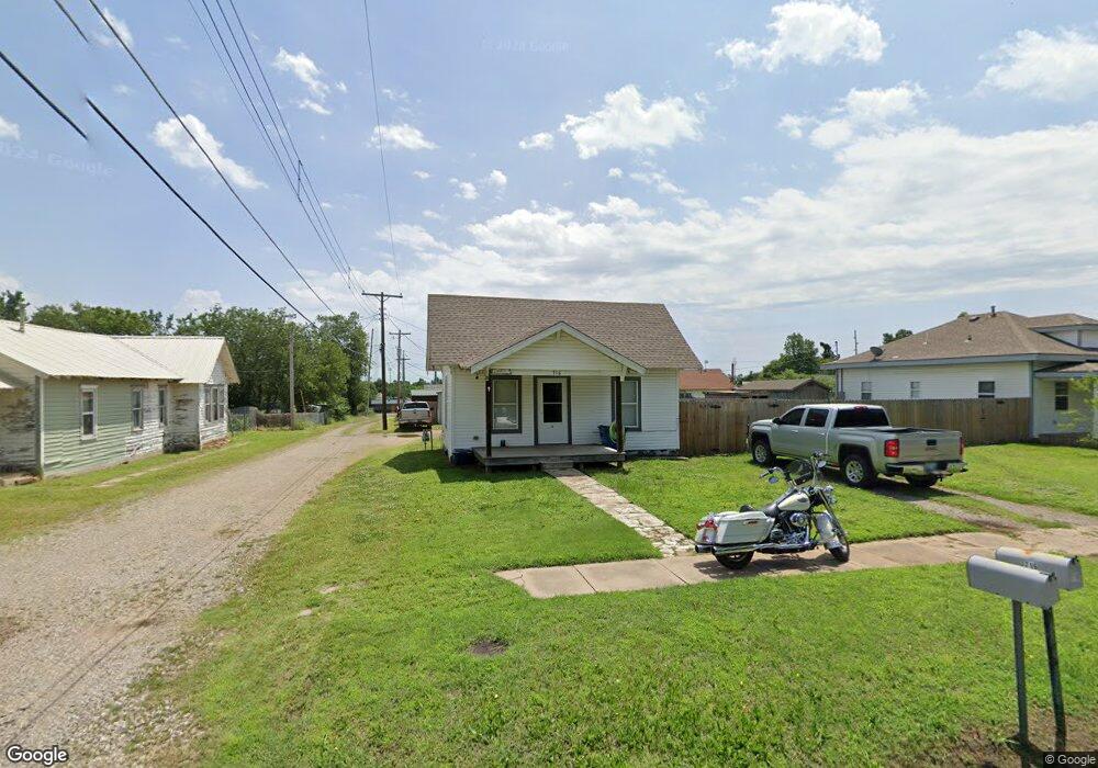 716 S Steele Ave, Cushing, OK 74023 - photo 1