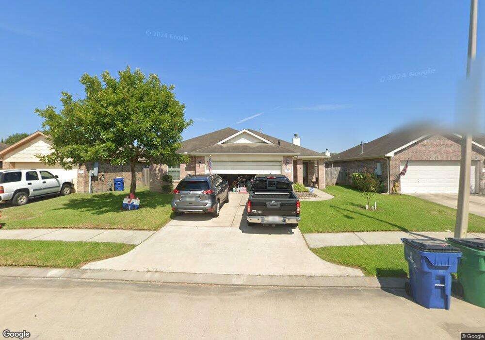 381 Ward Ln, Alvin, TX 77511 - photo 1