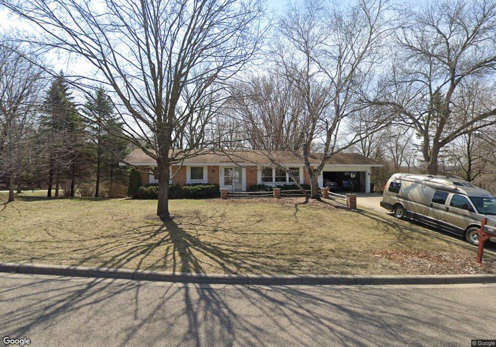 16025 Boulder Creek Dr, Minnetonka, MN 55345 - photo 1