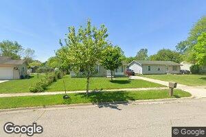 5 Rockland Ct, Ann Arbor, MI 48108