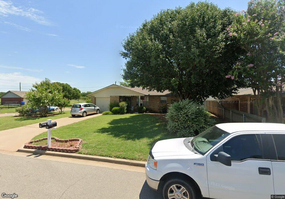 201 Antelope Dr, Cache, OK 73527 - photo 1