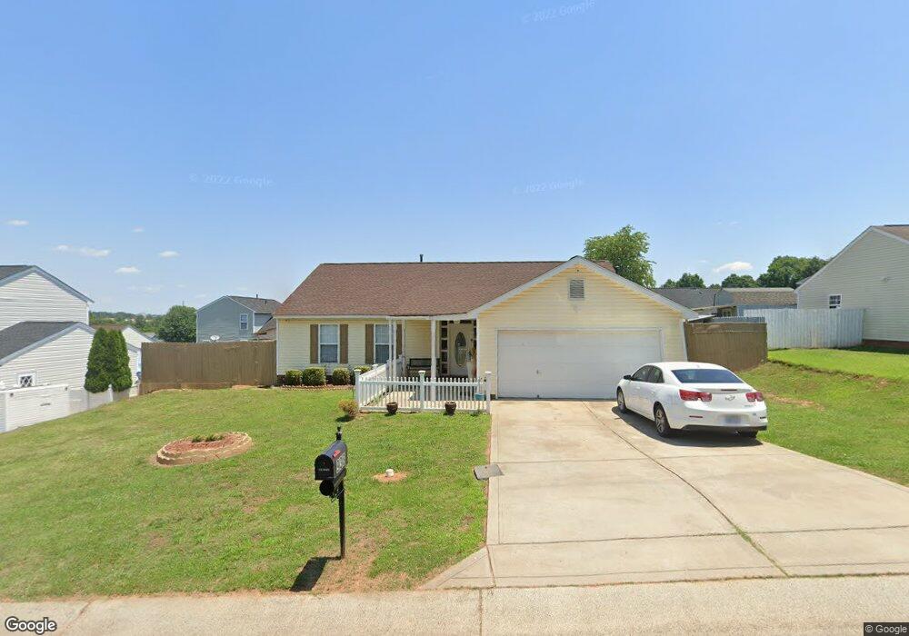 938 Ashland Ave, Statesville, NC 28677 - photo 1