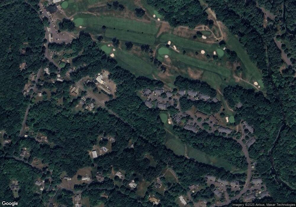 702 Fairway Village, Leeds, MA 01053 - photo 1