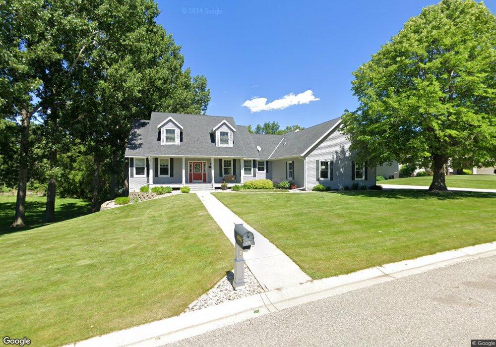 1727 Karnis Dr NW, Alexandria, MN 56308 - photo 1