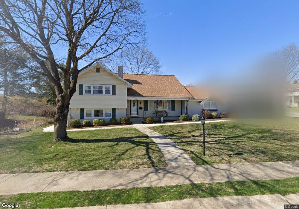 2801 Saint Albans Dr, Reading, PA 19608 - photo 1