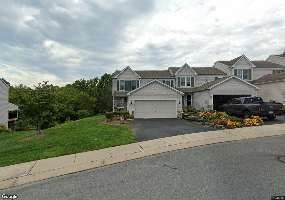 32 Creekside Dr, Millersville, PA 17551 - photo 1