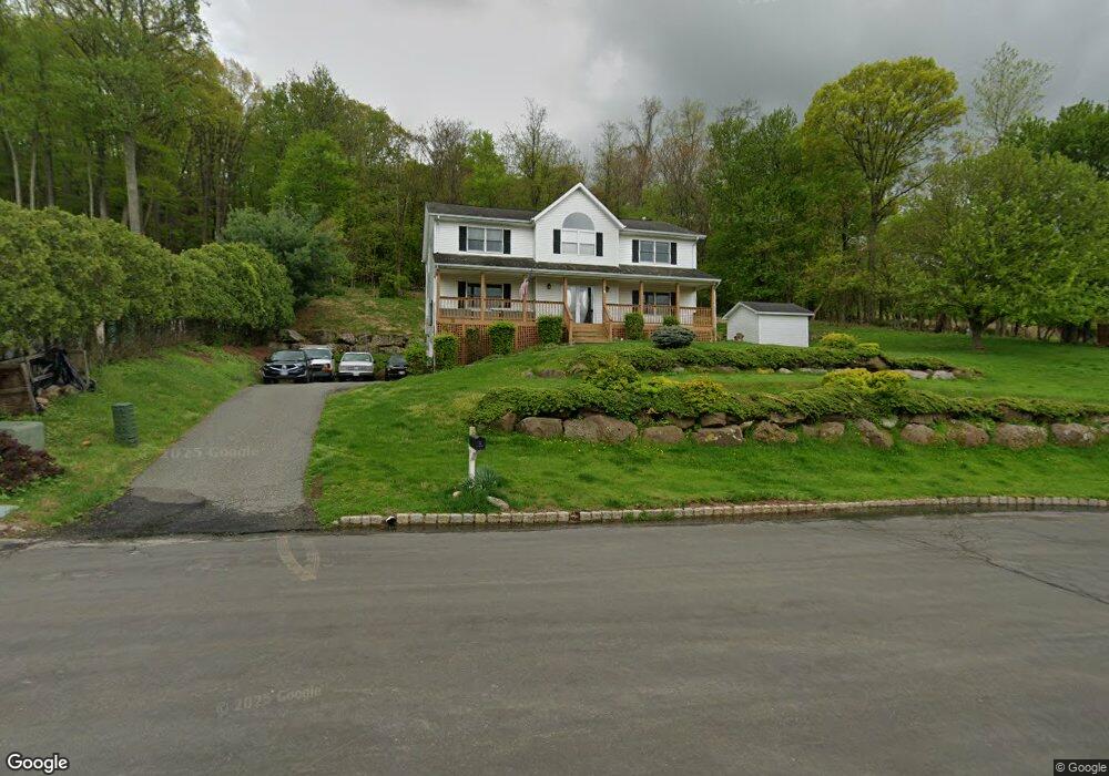 11 Oldfield Ct, Garnerville, NY 10923 - photo 1