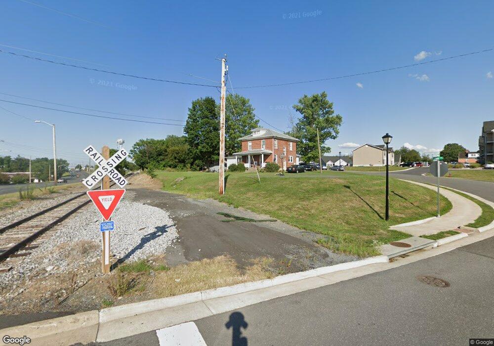 1749 Pear St, Harrisonburg, VA 22801 - photo 1